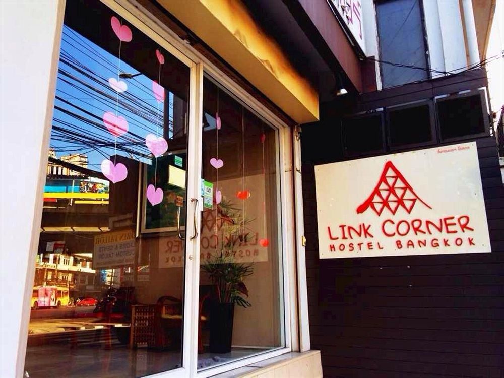 Link Corner Hostel กรุงเทพมหานคร ภายนอก รูปภาพ