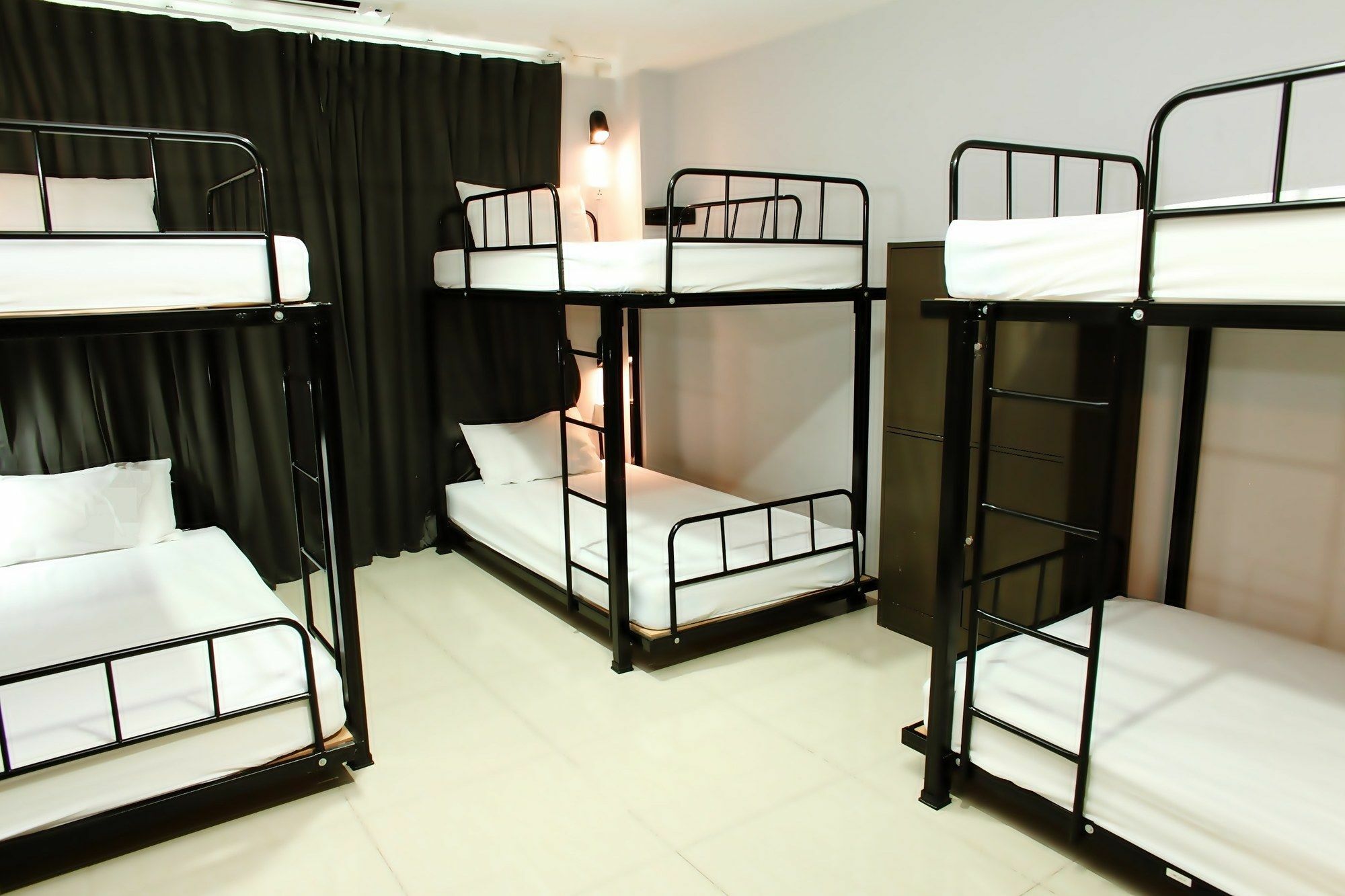 Link Corner Hostel กรุงเทพมหานคร ภายนอก รูปภาพ